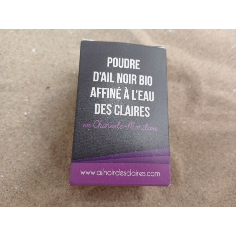 poudre d ail noir bio .